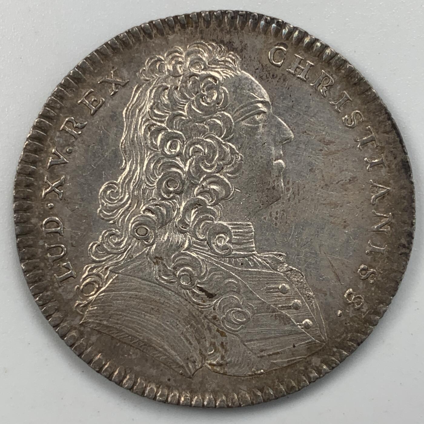 掌中浮雕-藏着的欧洲第050场 路易十五法兰西皇家铭文与美文学会银质代币，30.45mm，7.75g