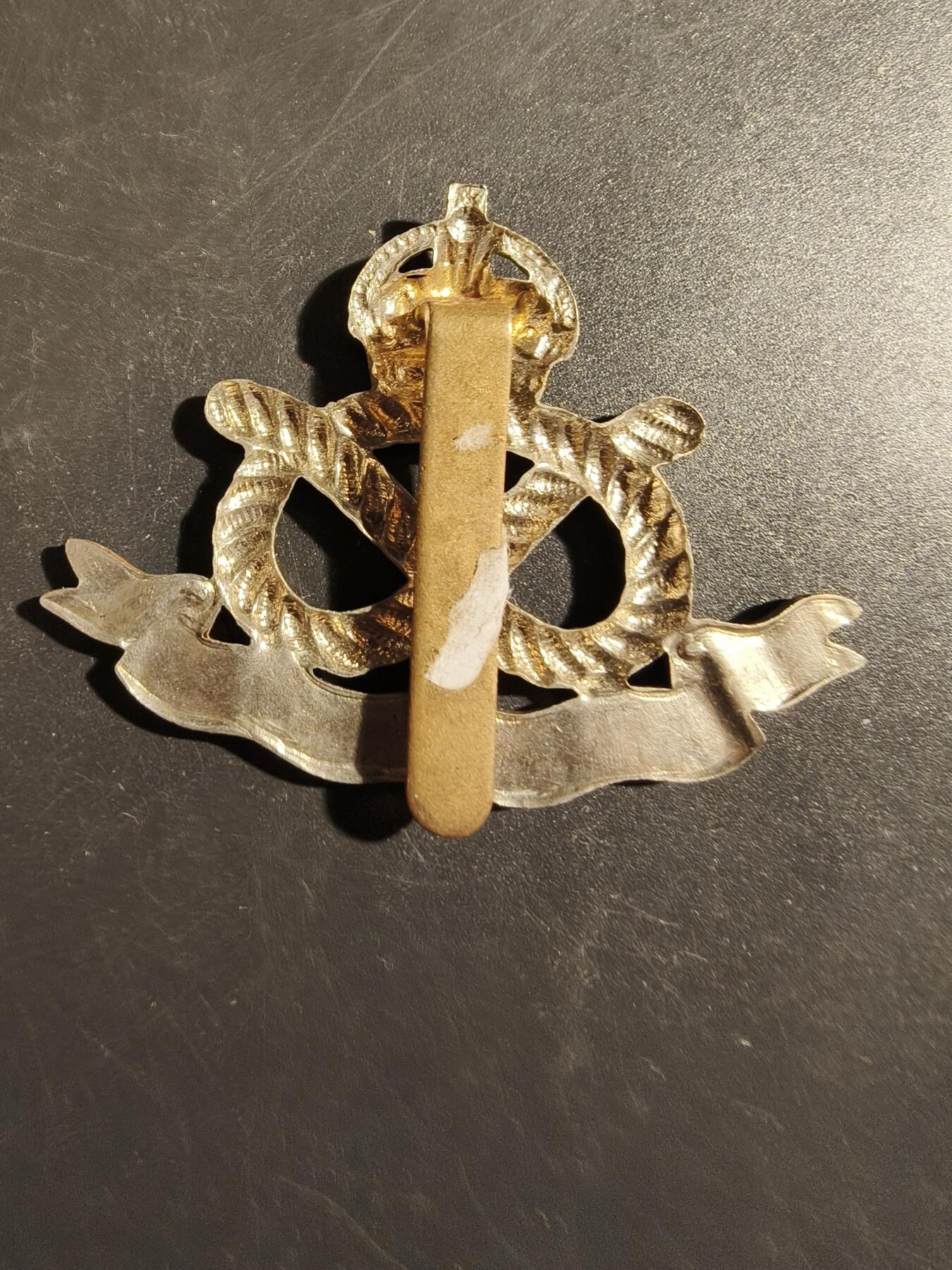 老王徽章第178期 英国南斯塔福德步兵团帽徽    一战时期