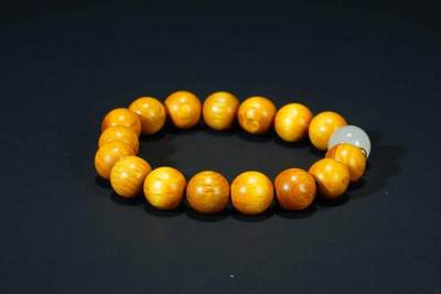 上海都达杂项专场七十三【全场包邮】 天然金丝楠木1.2圆珠手串 附鉴定证书86-298