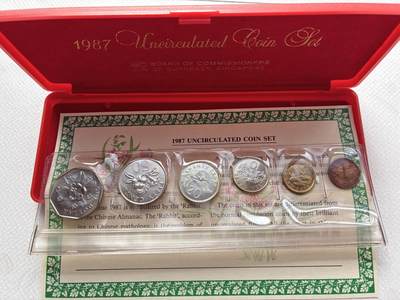 咖啡豆•收藏 2025年Jan_26th世界各国硬币银币拍卖 - 1987年新加坡兔年未流通UNC套币 花版大一元