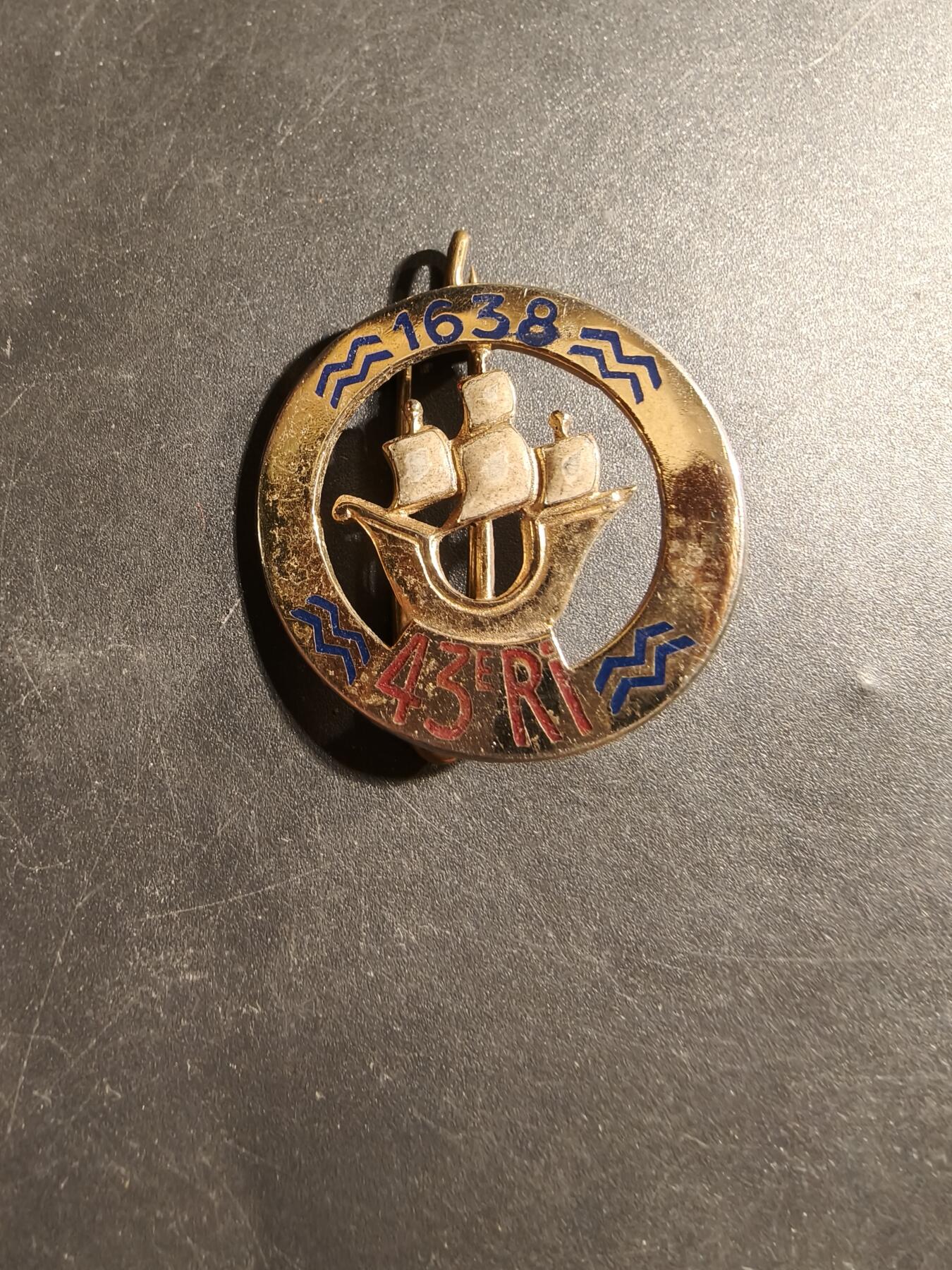 老王徽章第178期 法国陆军第43步兵团证章