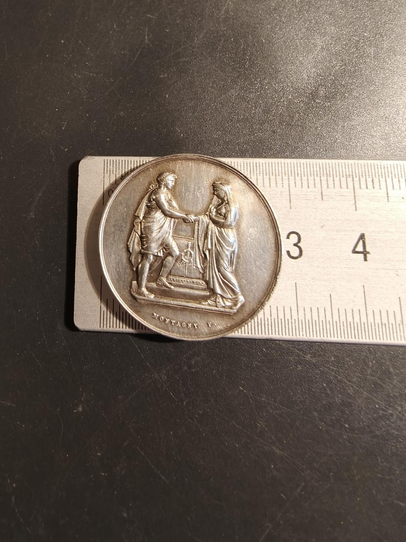 老王徽章第178期 法国银婚章    950银    直径29mm    重量10.8g