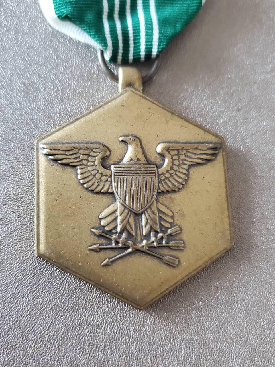 嘉宝良覃世界勋赏第23期拍卖 美国实发陆军功绩奖章