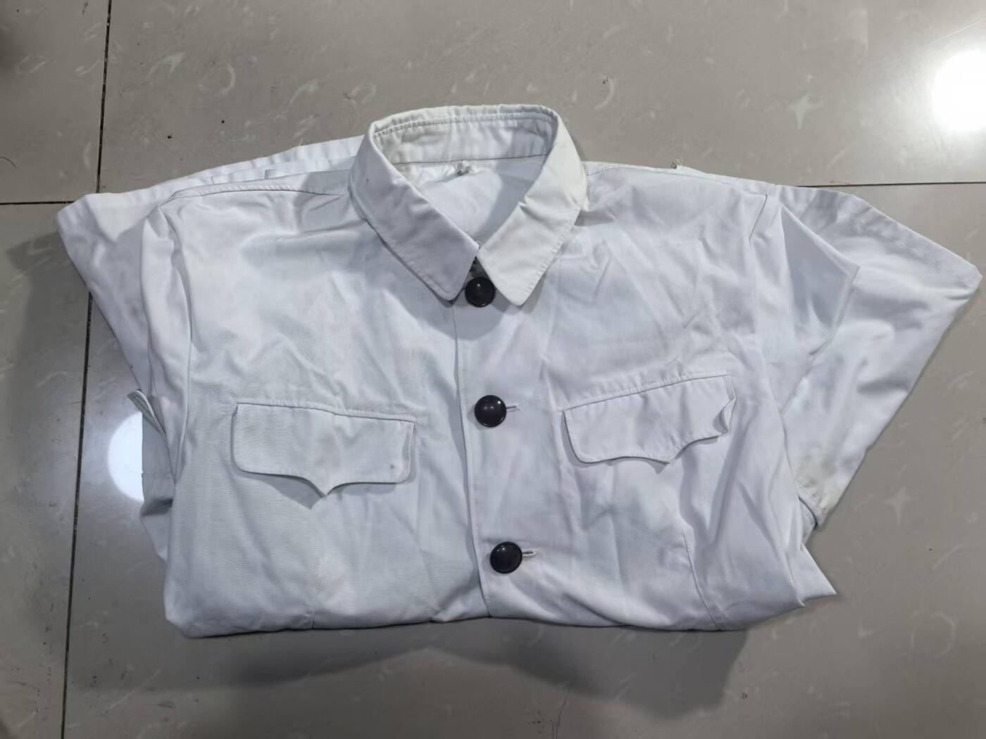 罗岚⭐爱藏⭐甄选专拍第四场-分享拍场赚佣（实体经营） su-M74式海干部白常服 全新未下水 正二号大小 适合175-180体型适中者穿着