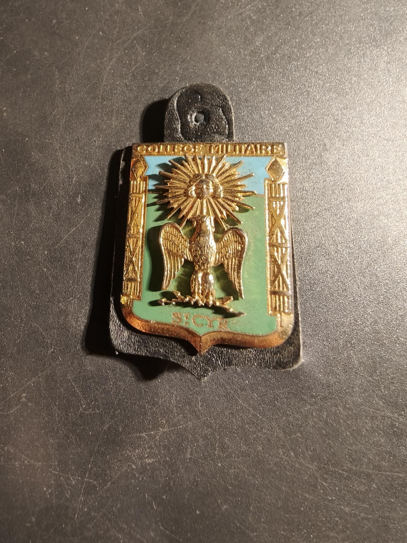 老王徽章第178期 法国圣西尔军事高中证章