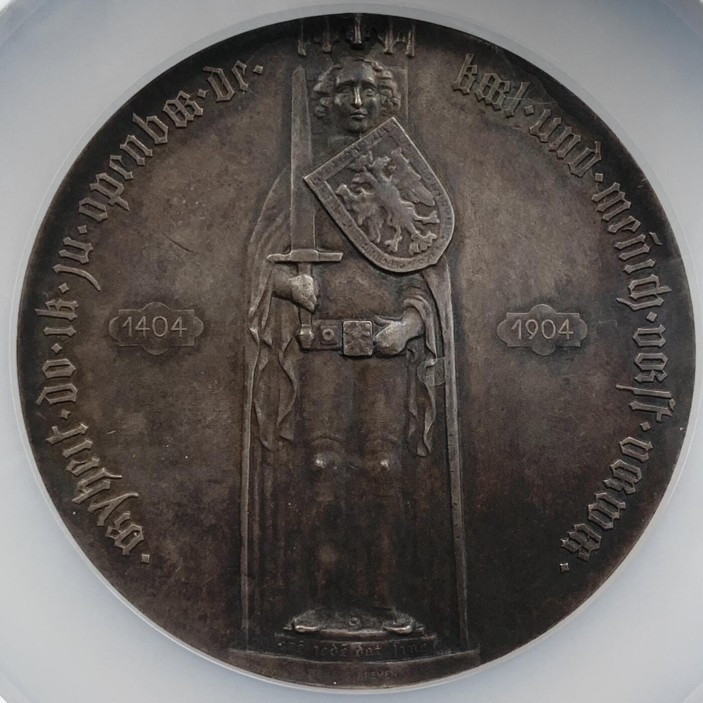 掌中浮雕-藏着的欧洲第050场 NGC MS62：1904年德国不来梅罗兰骑士雕像建成500周年银章，70mm，正面：罗兰石像