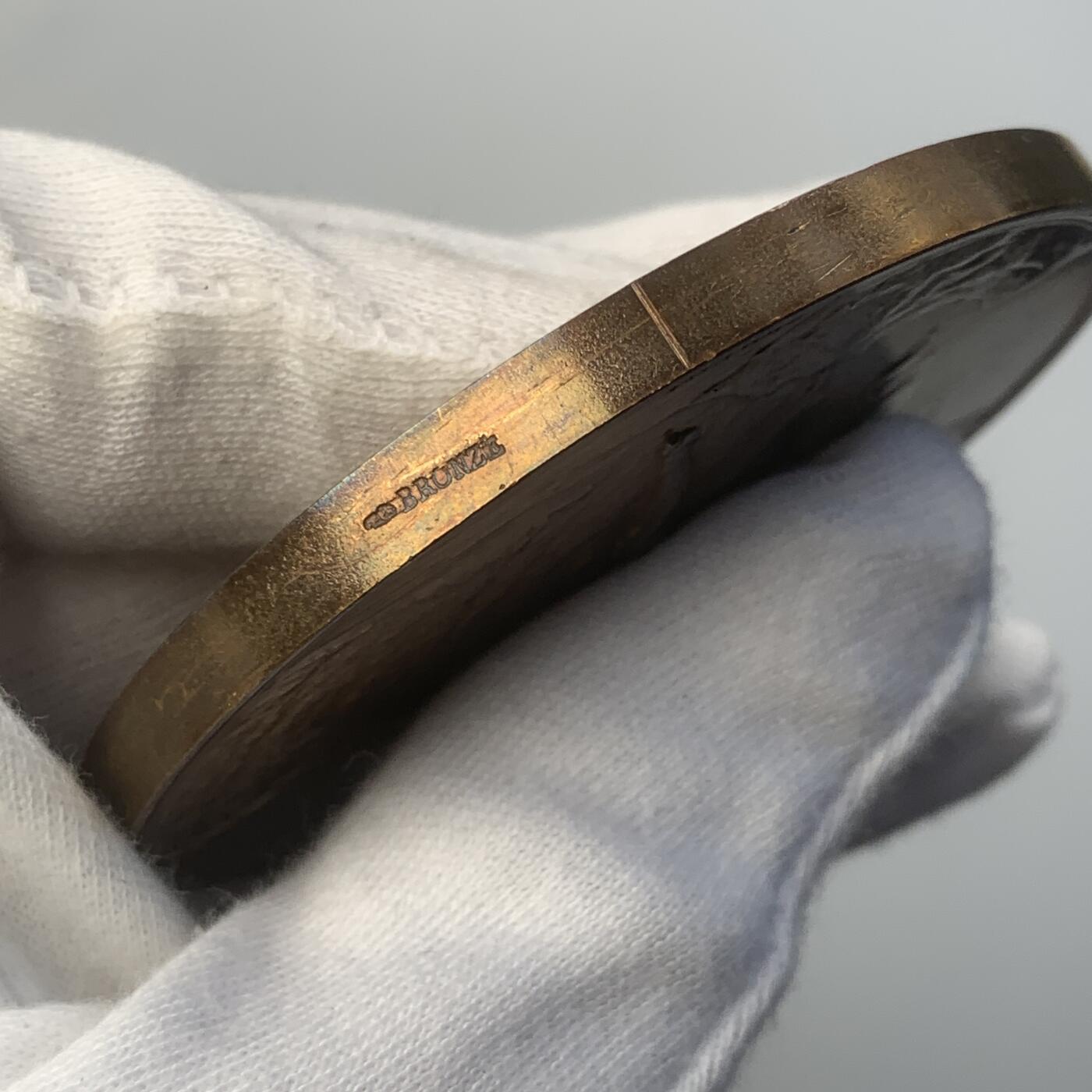 掌中浮雕-藏着的欧洲第050场 1891年瑞士联邦600周年纪念大铜章 ，69mm，A.Dubois作品，原盒变形有破损如图