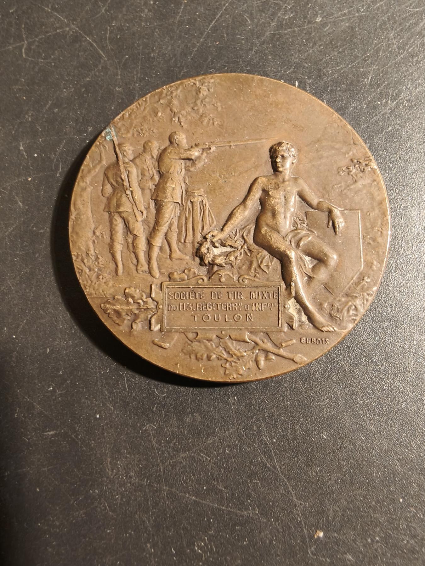 老王徽章第178期 法国土伦113步兵团混合射击竞赛大铜章    戎装玛丽安娜   大师亨利杜布瓦作品     直径46mm    重量49g