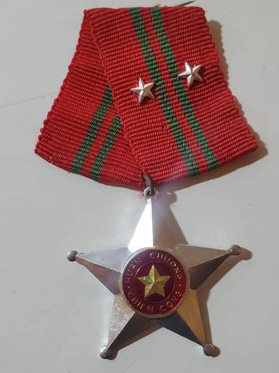 韵星假日拍卖第三十八期 -- Rimey Holidays Auction 38 - 越南社会主义共和国二级战功勋章 越中边界战时期