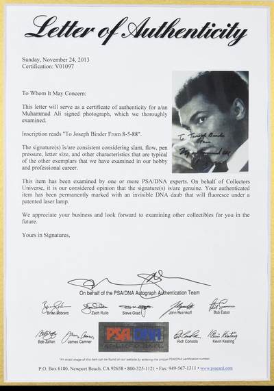 拳王阿里亲签照：单张双认证（PSA/DNA）+ 单张签名照珍藏套装