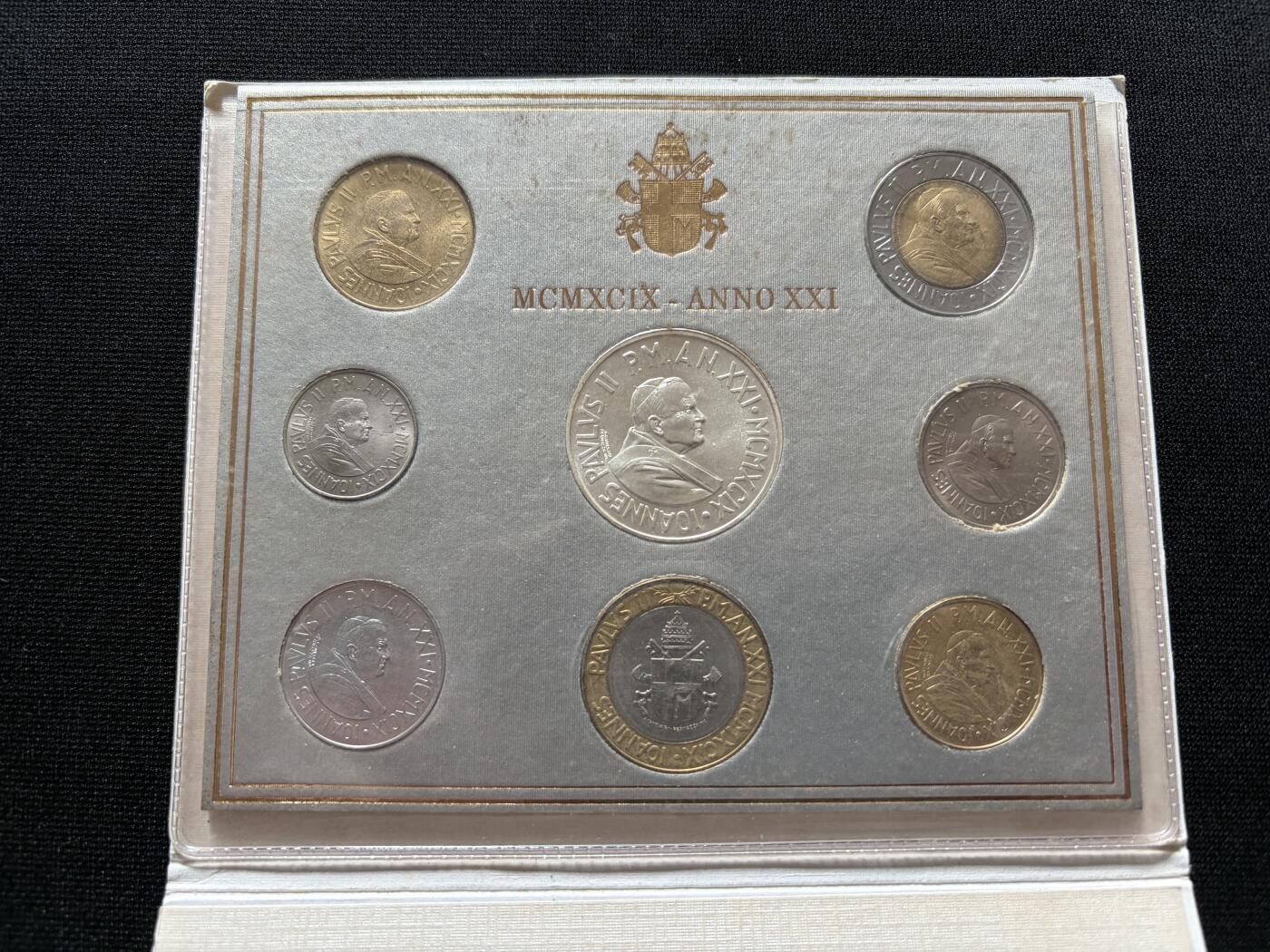 咖啡豆•收藏 2025年Jan_26th世界各国硬币银币拍卖 1999年梵蒂冈1000里拉精制银币套币 外国外币