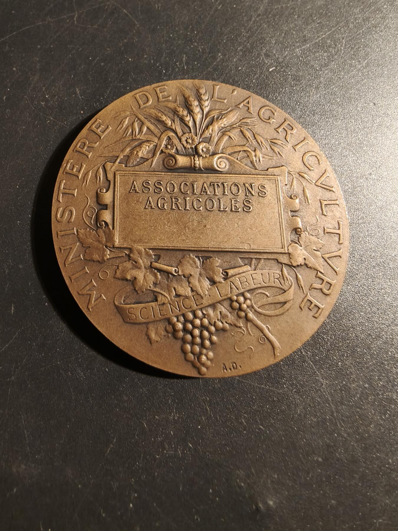 老王徽章第178期 法国农业协会大铜章    大师阿尔菲杜布瓦作品    直径50mm    重量61.1g