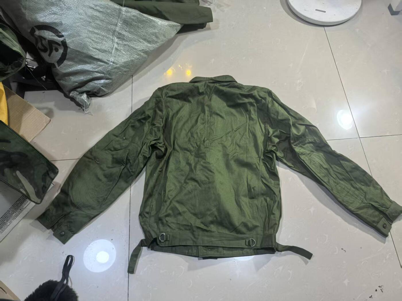 罗岚⭐爱藏⭐甄选专拍第四场-分享拍场赚佣（实体经营） su-M65式装甲兵夹克外套 四号大小基本全新 长安大街同款