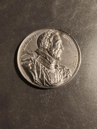 老王徽章第178期 - 法国历任国王纪念章    亨利二世   少见锡质     直径50mm    重量67g