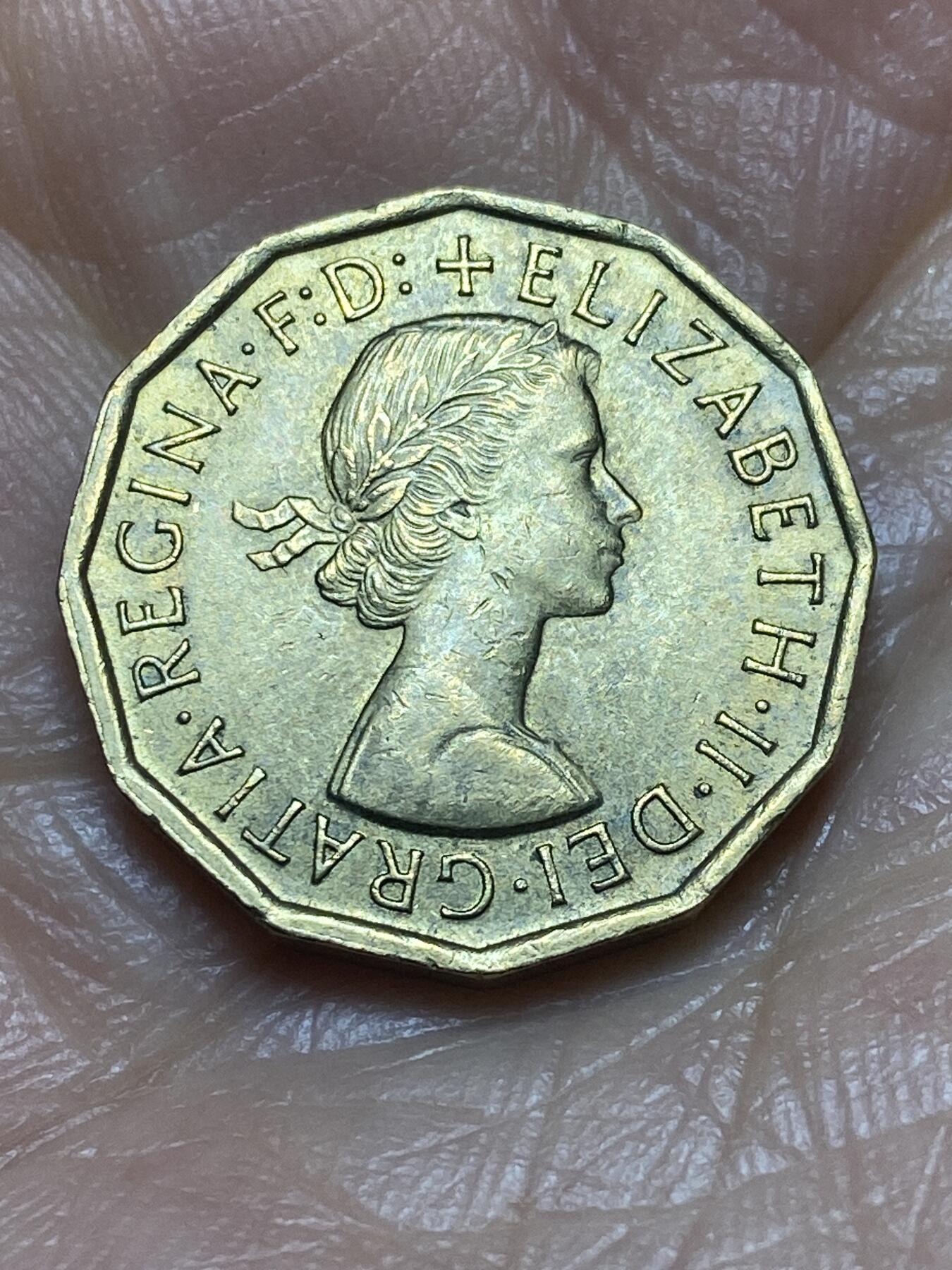 2026年第十二场(总第一百八十一场）外国好品散币场(免佣金) 英国🇬🇧1967年3便士(伊丽莎白二世青年桂冠第二版，普制币关门年)