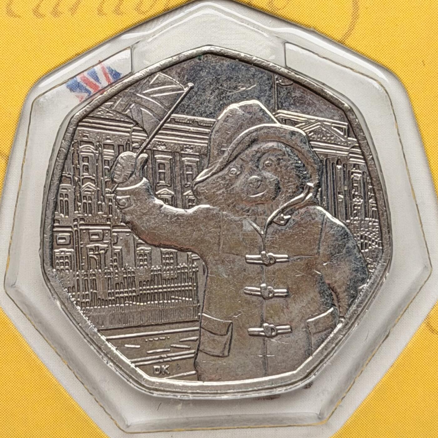 ＜星葵钱币社＞散币克朗场第68期·1月23日发货 英国2018年帕丁顿熊60周年50便士卡册装纪念套币