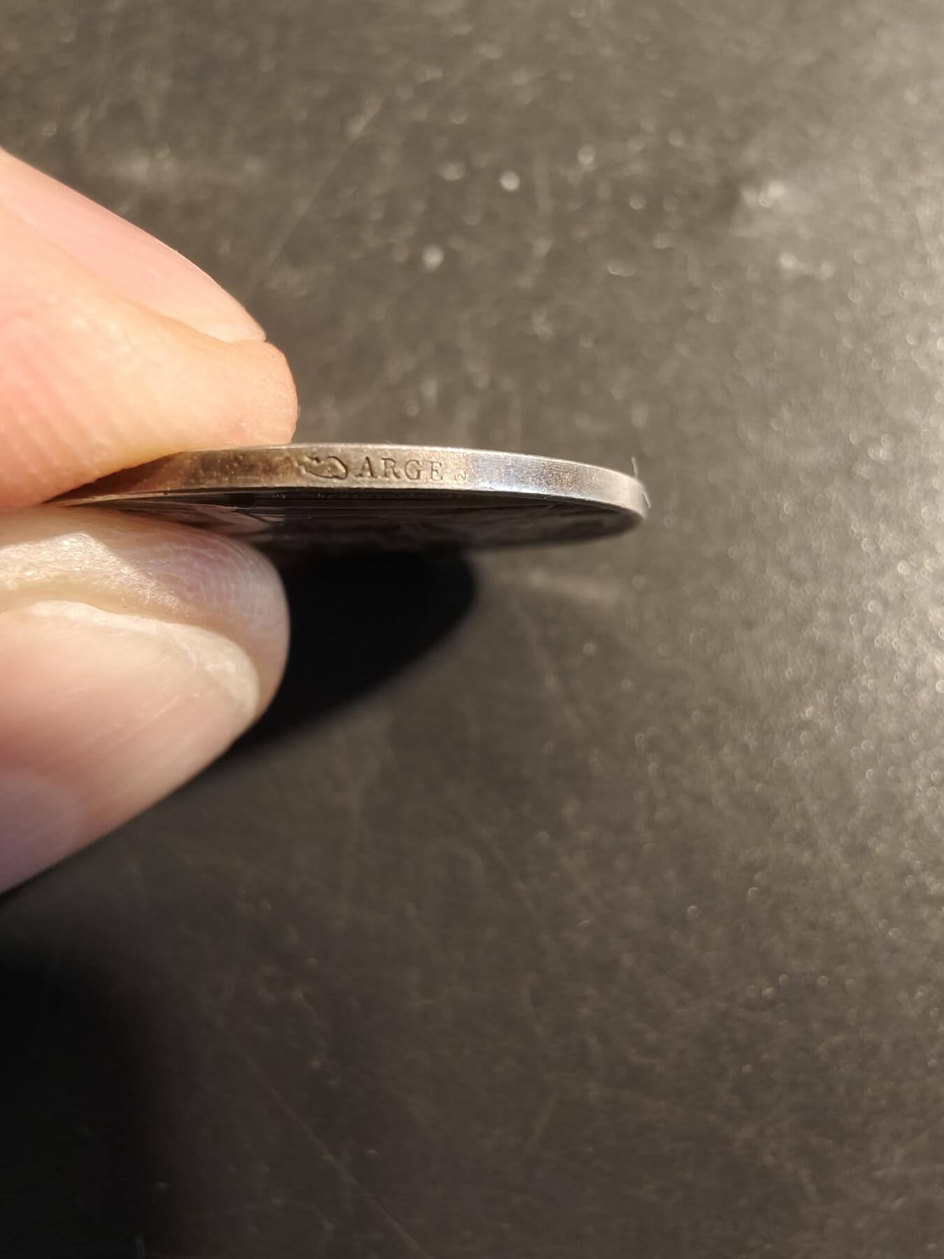 老王徽章第178期 法国银婚章    950银    直径24mm    重量5g