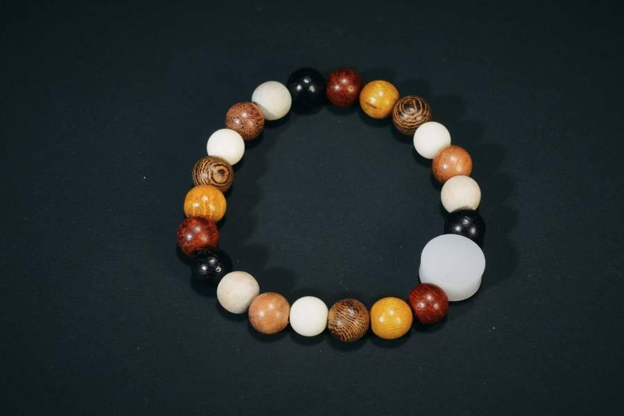 上海都达杂项专场四（全场包邮） 天然多宝圆珠手串86-291