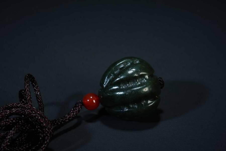 上海都达杂项专场五（全场包邮） 天然和田玉青玉核桃吊坠挂件 附鉴定证书87-52