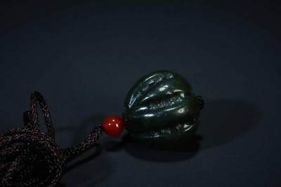 上海都达杂项专场五（全场包邮） - 天然和田玉青玉核桃吊坠挂件 附鉴定证书87-52