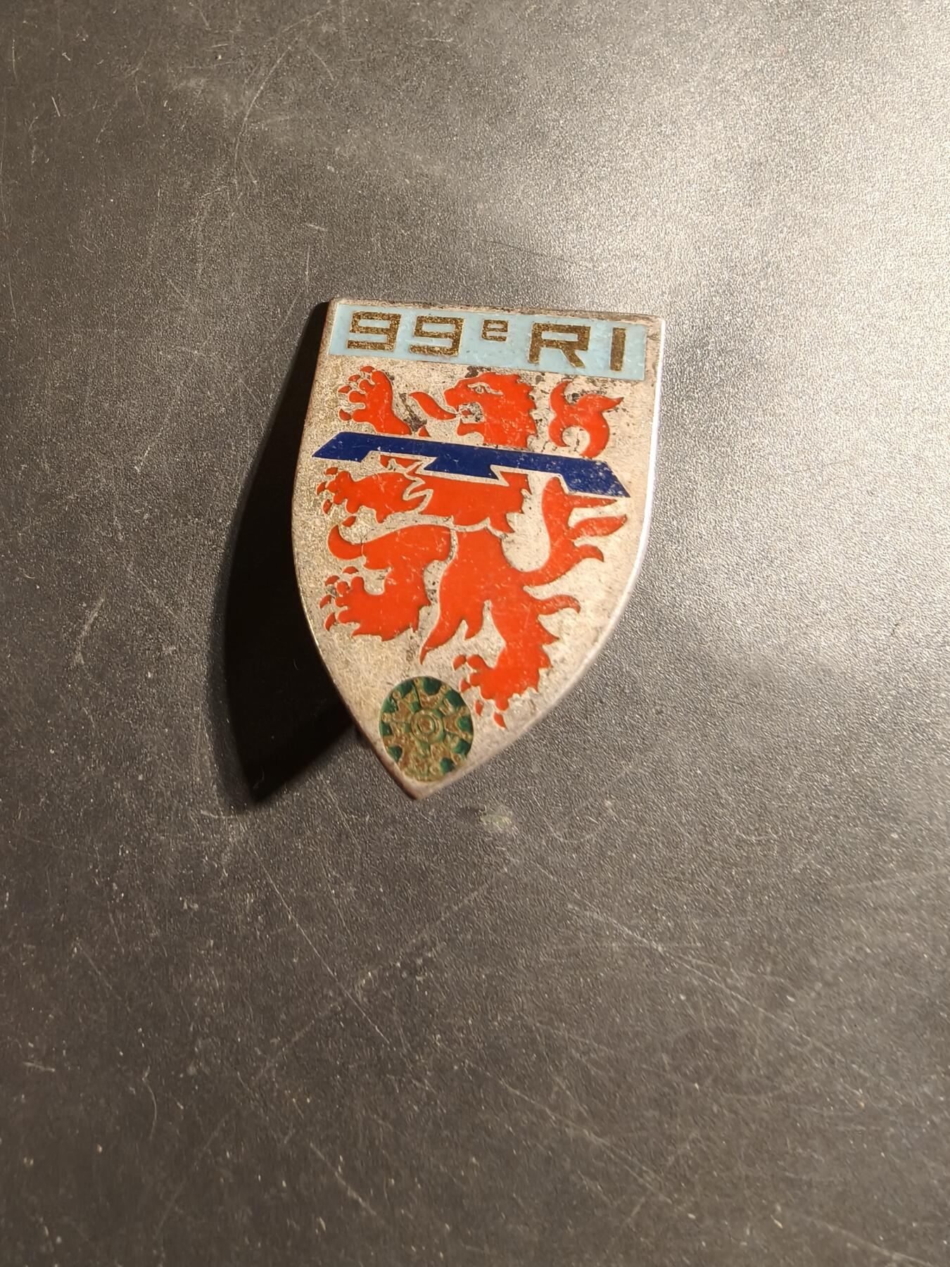 老王徽章第178期 法国陆军第99步兵团证章