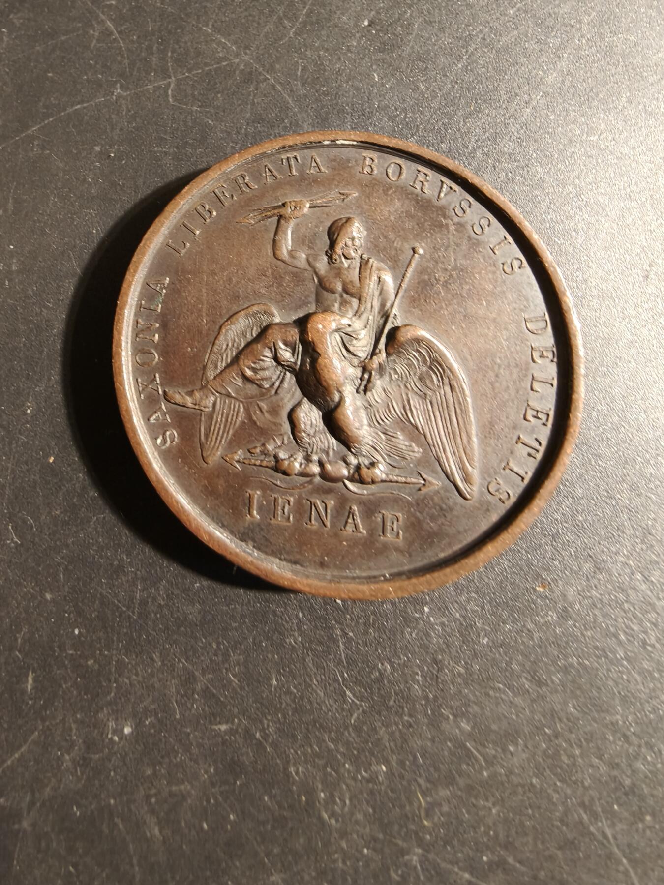 老王徽章第178期 法国1806年耶拿战役大铜章    拿破仑击败普鲁士    光边原著，边缘无磕碰    直径40mm     重量44.4g