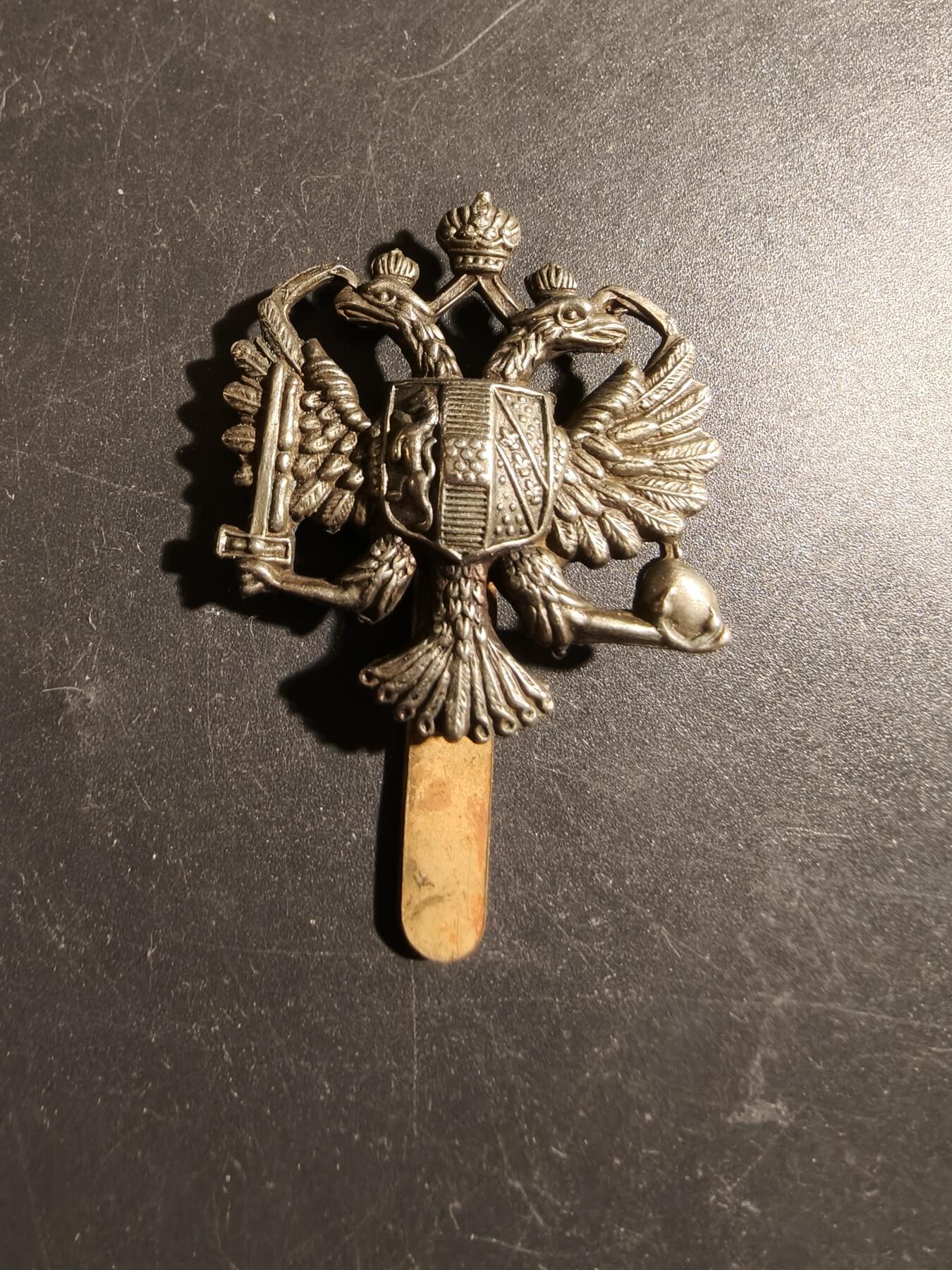 老王徽章第178期 英国第1女王龙骑兵卫队帽徽     一战时期