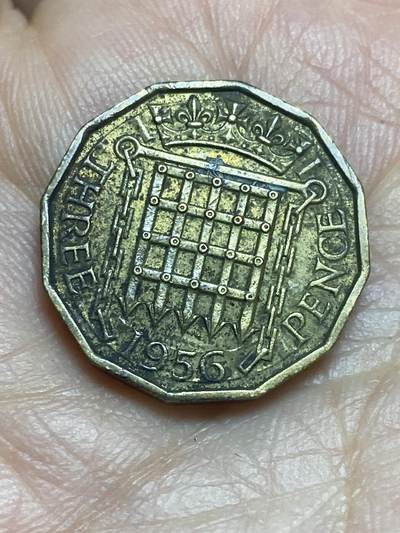 2026年第十二场(总第一百八十一场）外国好品散币场(免佣金) - 英国🇬🇧1956年3便士(伊丽莎白二世青年桂冠第二版)