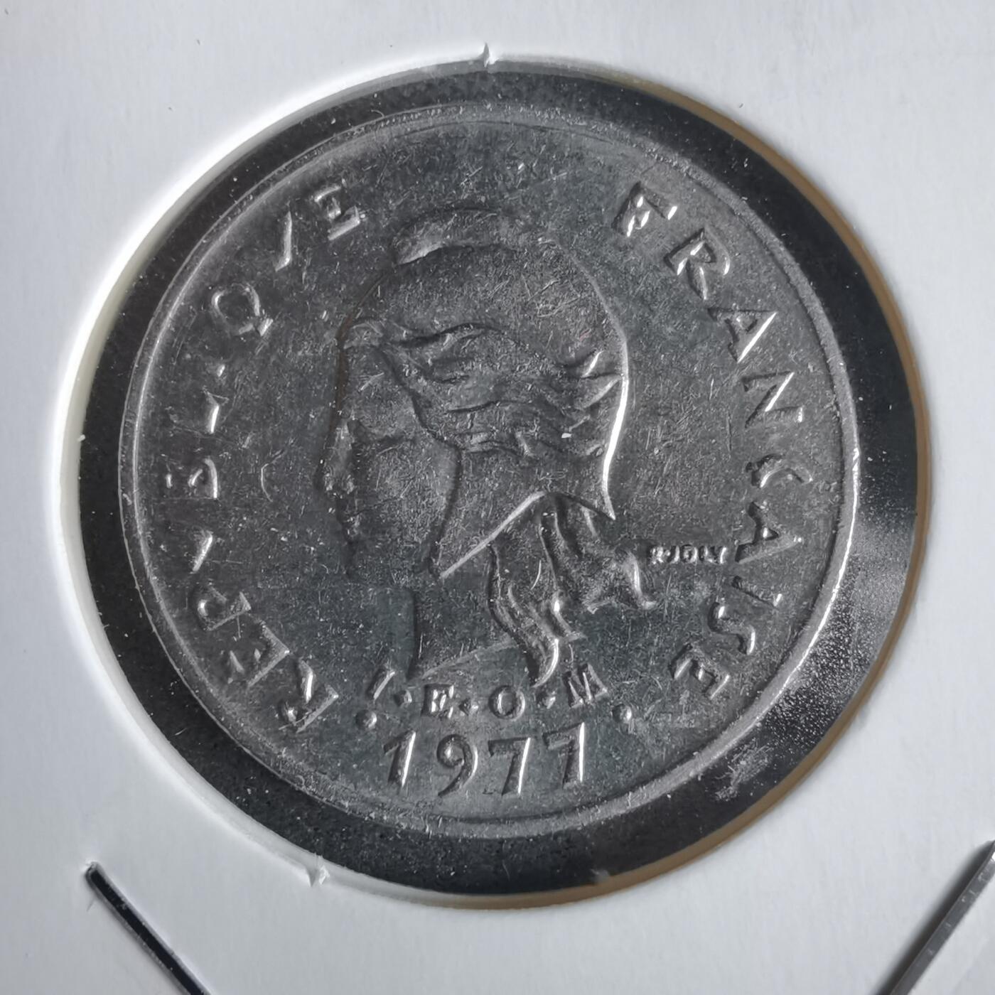 沼泽如烟--第968场 法属新喀里多尼亚1977年10法郎