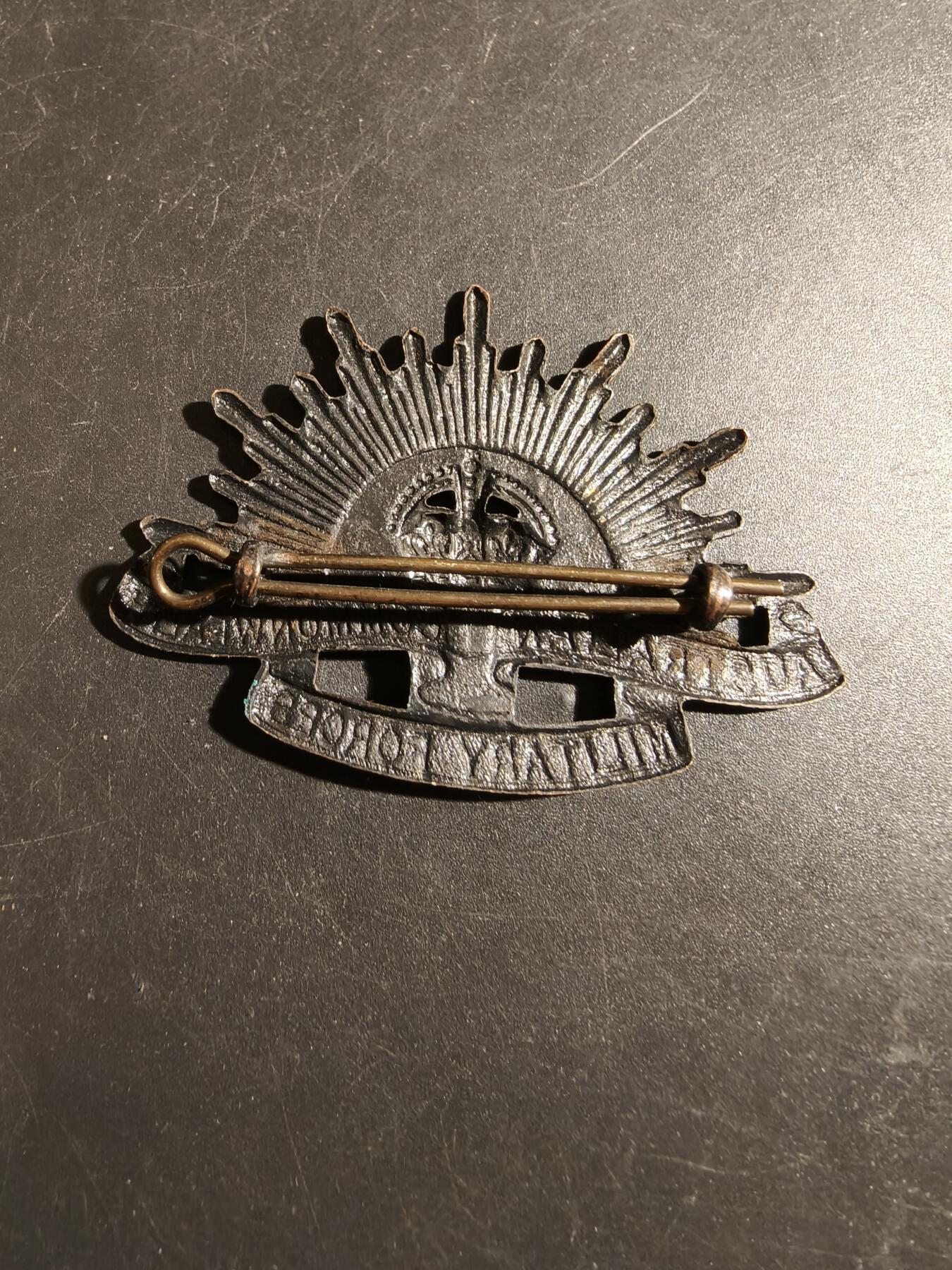 老王徽章第178期 英联邦皇家澳大利亚远征军帽徽     一战时期