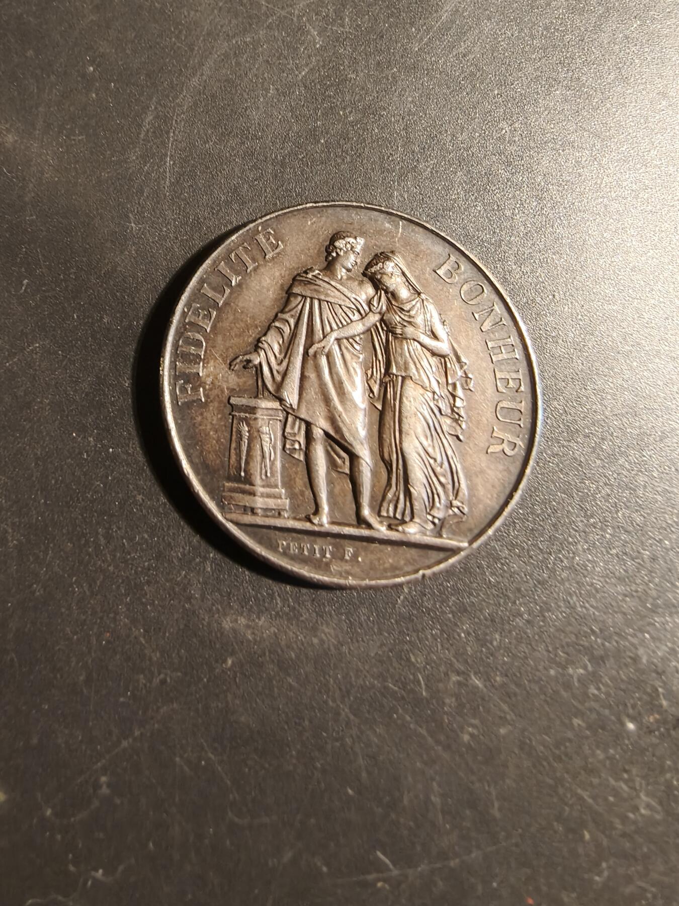 老王徽章第178期 法国银婚章    950银     直径34mm    重量16.6g