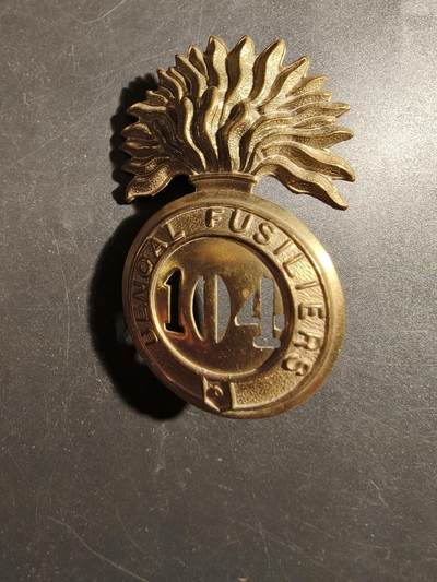 老王徽章第178期 - 英国陆军第104(孟加拉燧发枪)团卡尔加里帽徽      维多利亚女王时期1873-1881版本