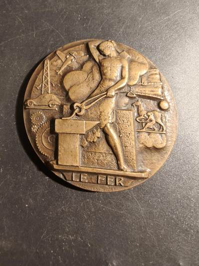 老王徽章第178期 - 法国打铁匠大铜章    工业元素满满    直径58mm    重量115.1g
