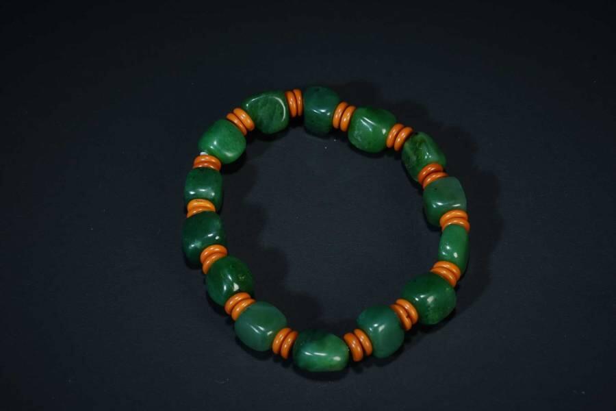 上海都达杂项专场五（全场包邮） 天然和田玉碧玉随形糖珠手串 附鉴定证书87-50