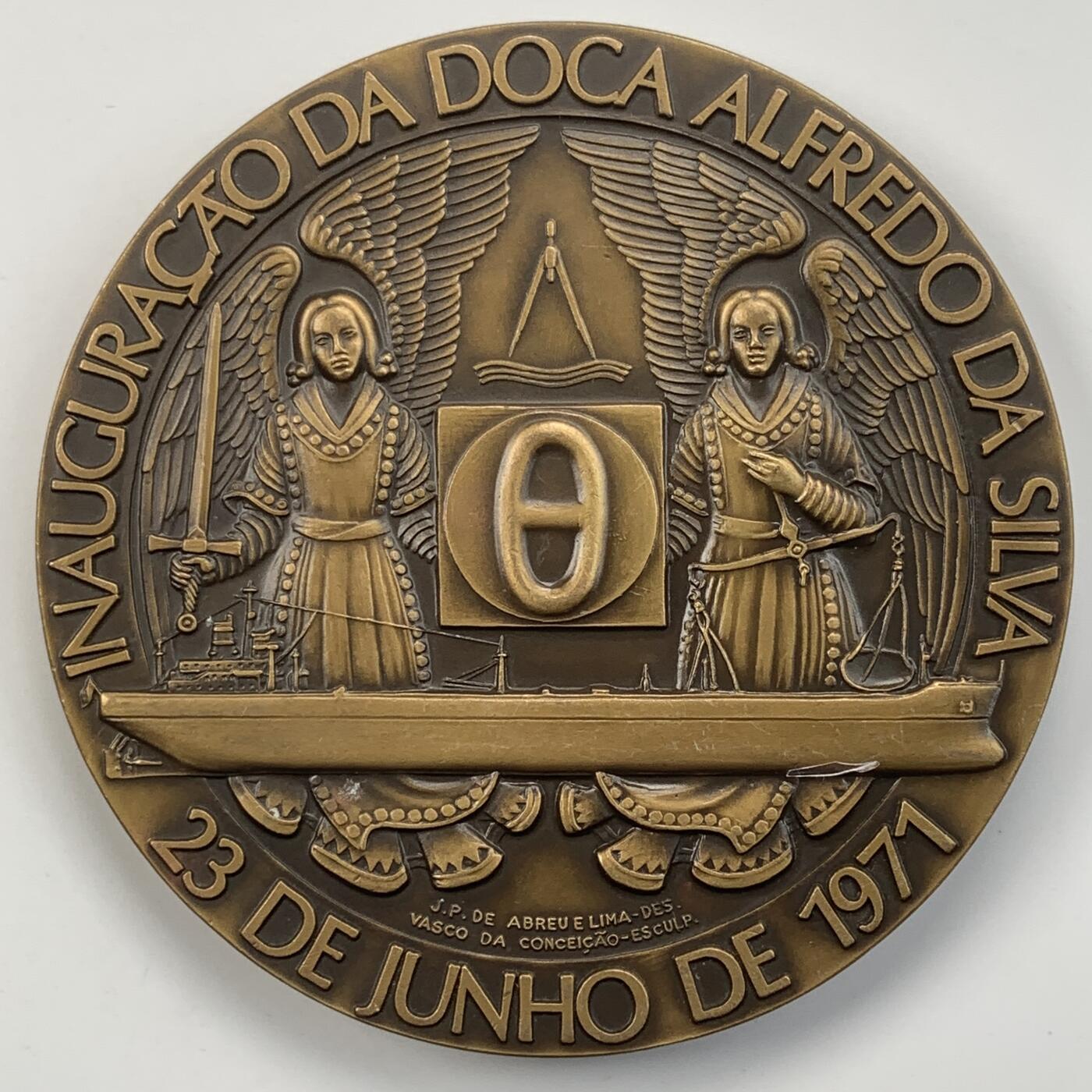 掌中浮雕-藏着的欧洲第050场 1971年葡萄牙马尔盖拉造船厂大铜章，80mm，259g