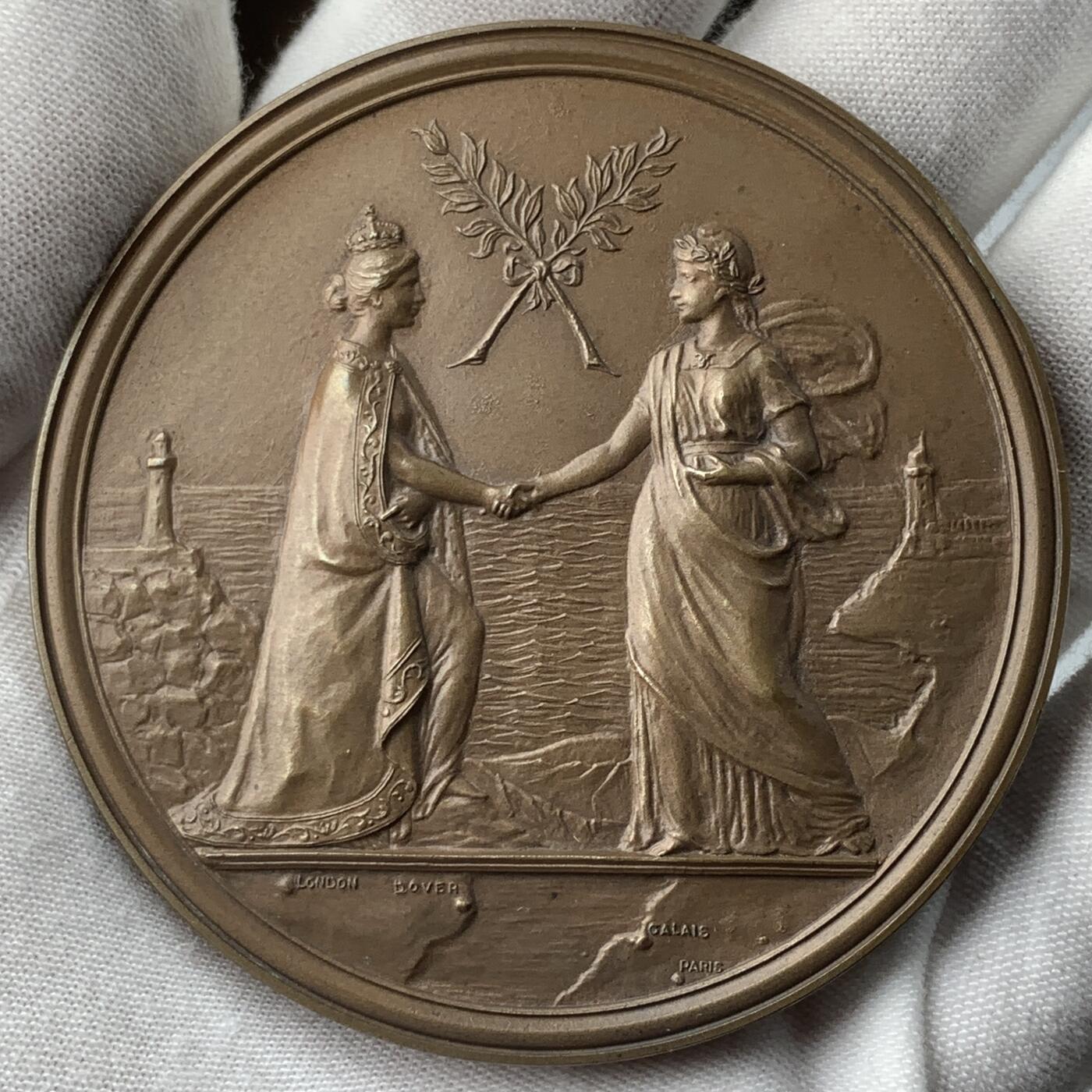 掌中浮雕-藏着的欧洲第050场 1903年法国总统埃米尔·卢贝访问英国纪念，64mm，原盒有破损