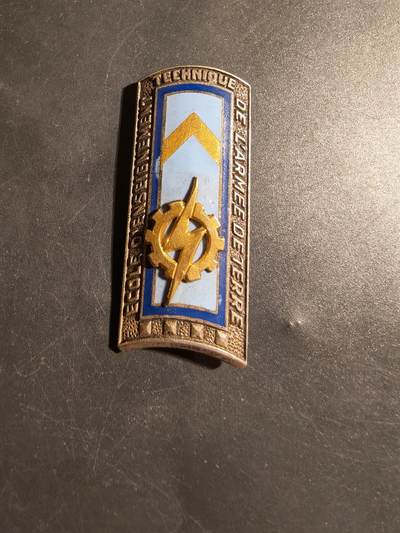 老王徽章第178期 - 法国国家现役技术士官学校证章