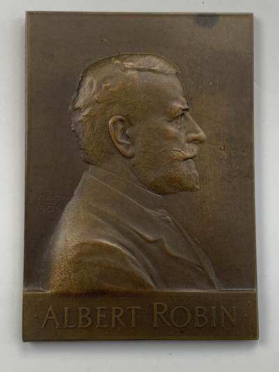 掌中浮雕-藏着的欧洲第050场 - 1905年法国巴黎医学院教授艾伯特•罗宾纪念铜章 ，73 X 51mm，原盒（卡扣扣不住）； Nicolas Maier法国章优秀作品集#166号； 雕刻家：1900年法国巴黎世博会金奖获得者维克多•佛农(Victor Vernon 1858-1912)