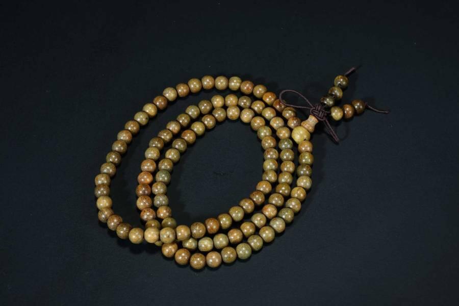 上海都达杂项专场四（全场包邮） 天然绿檀木0.6多圈圆珠手串86-295