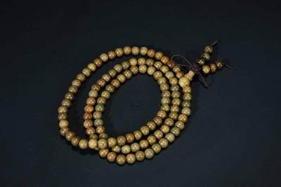 上海都达杂项专场七十三【全场包邮】 天然绿檀木0.6多圈圆珠手串86-295