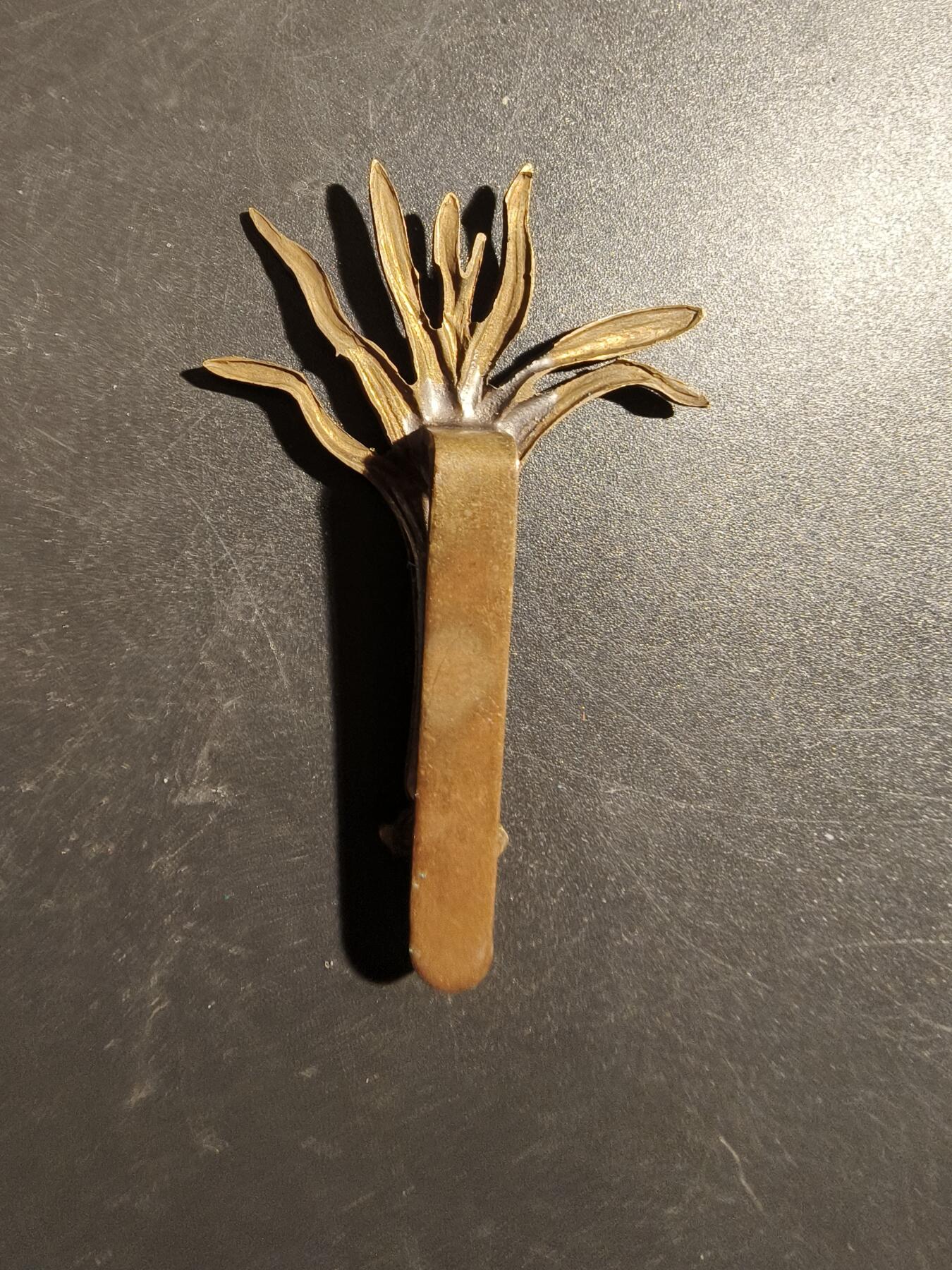 老王徽章第178期 英国皇家威尔士近卫步兵团帽徽    一战时期