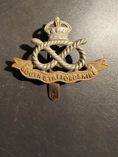 老王徽章第178期 - 英国南斯塔福德步兵团帽徽    一战时期
