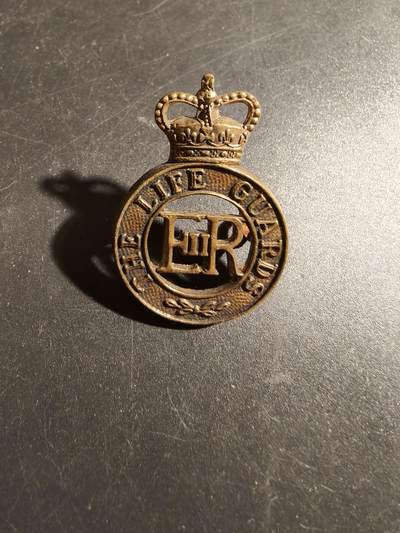 老王徽章第178期 - 英国陆军生命卫队(家庭骑兵团资深团)帽徽     女王早期版