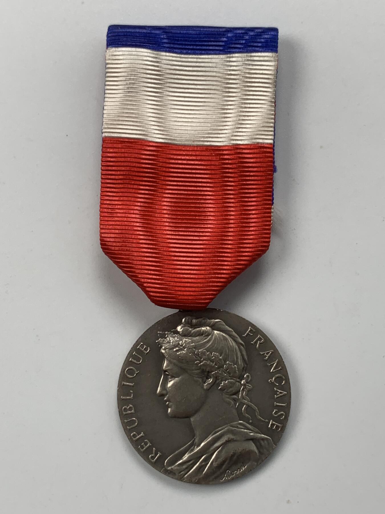 掌中浮雕-藏着的欧洲第050场 法国玛丽安娜银质奖章，章体直径27mm，9.5g