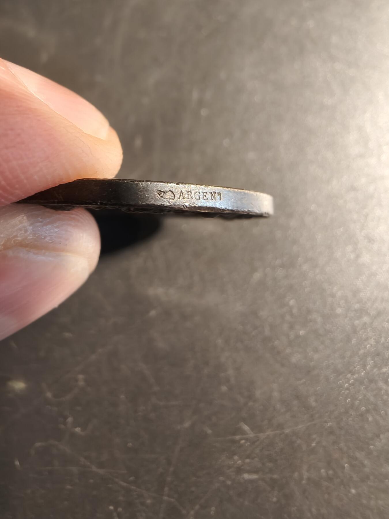 老王徽章第178期 法国银婚章    950银     直径34mm    重量16.6g