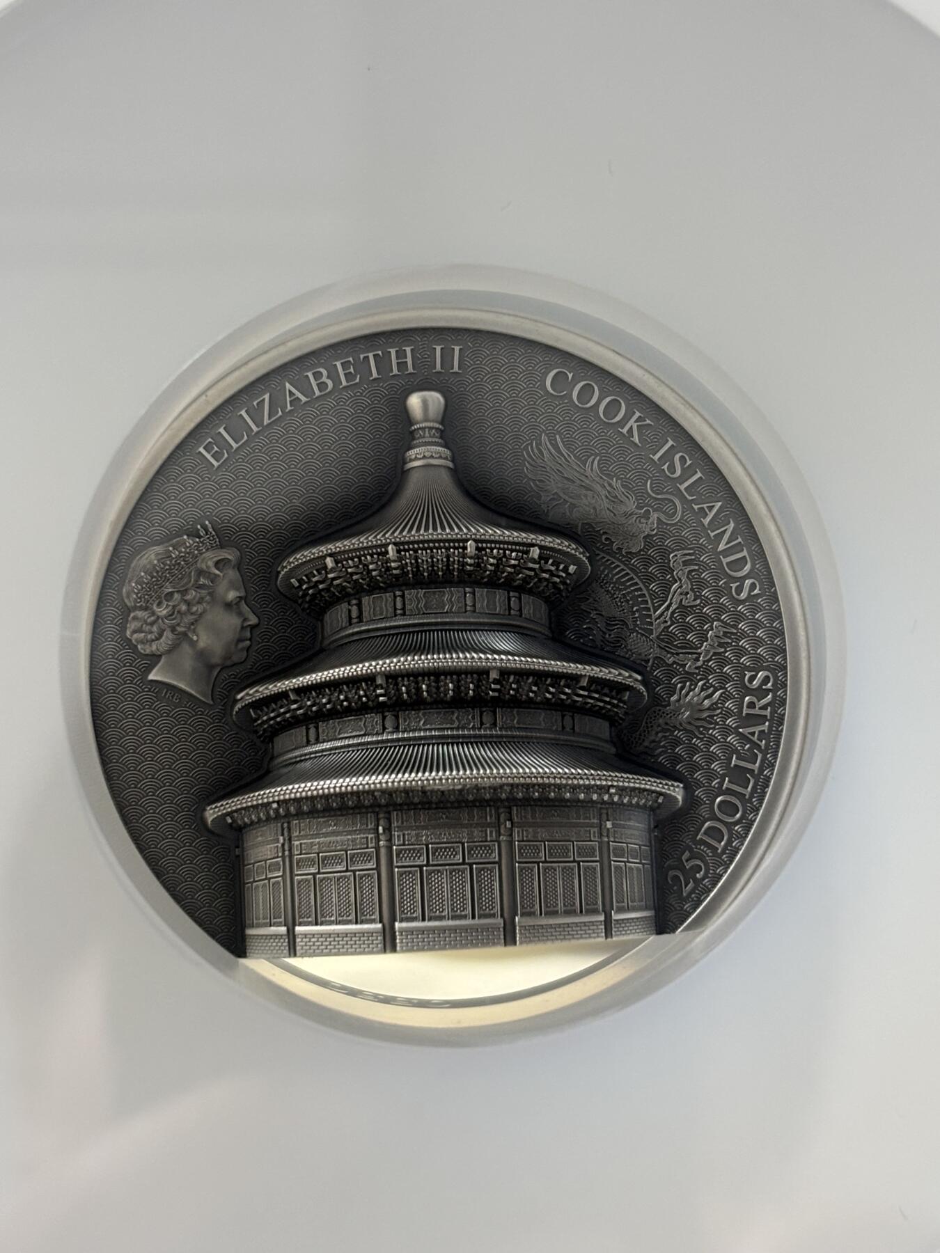 第189期拍卖 库克2023年天坛祈年殿5盎司高浮雕银币NGC-MS70首无盒无证书，999银，发行888枚