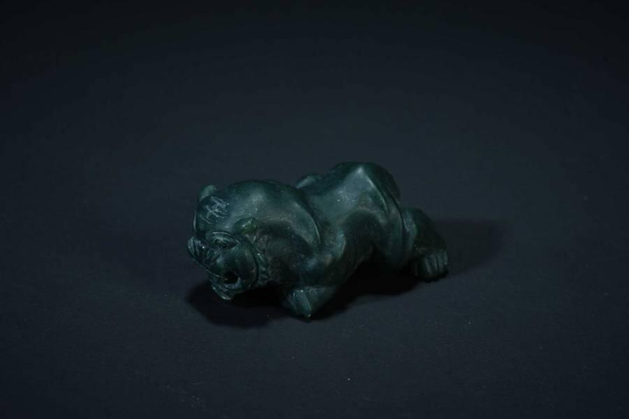 上海都达杂项专场五（全场包邮） 天然和田玉青玉精雕《虎虎生威》挂件87-64