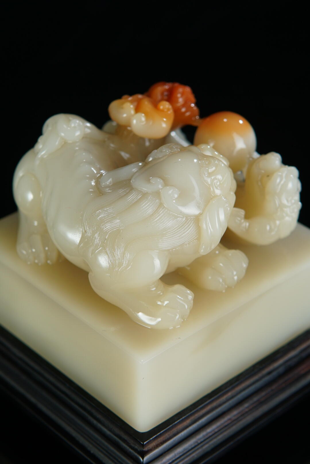 方寸藏珍·寿山田黄印章专场（一） 寿山芙蓉石《三狮戏球》印玺