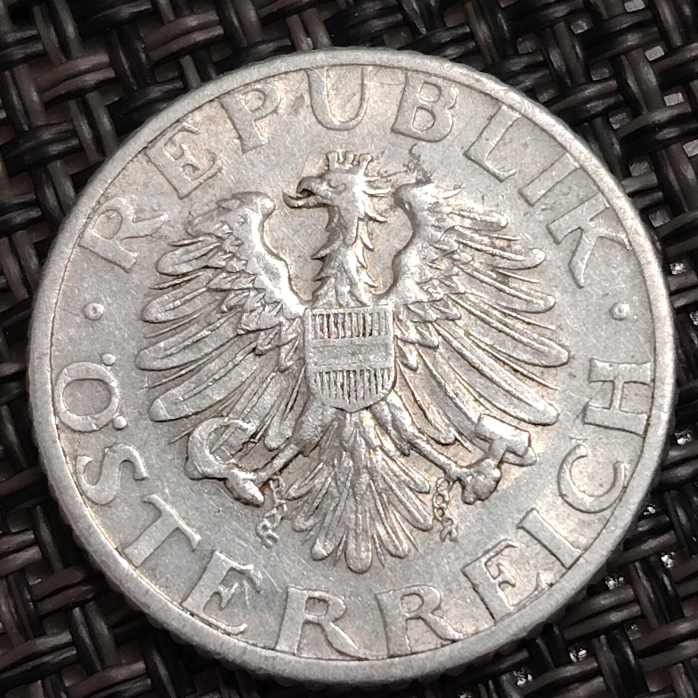 布加迪🐬～世界钱币(上海)🌾第 271 期 /  各国套币和散币 奥地利🇦🇹 1947年 50格罗申