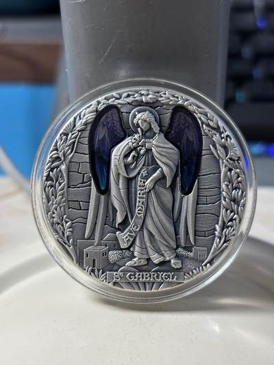 第189期拍卖 - 喀麦隆2020年天使系列1加百列镶彩玻璃2盎司银币，999银，发行500枚